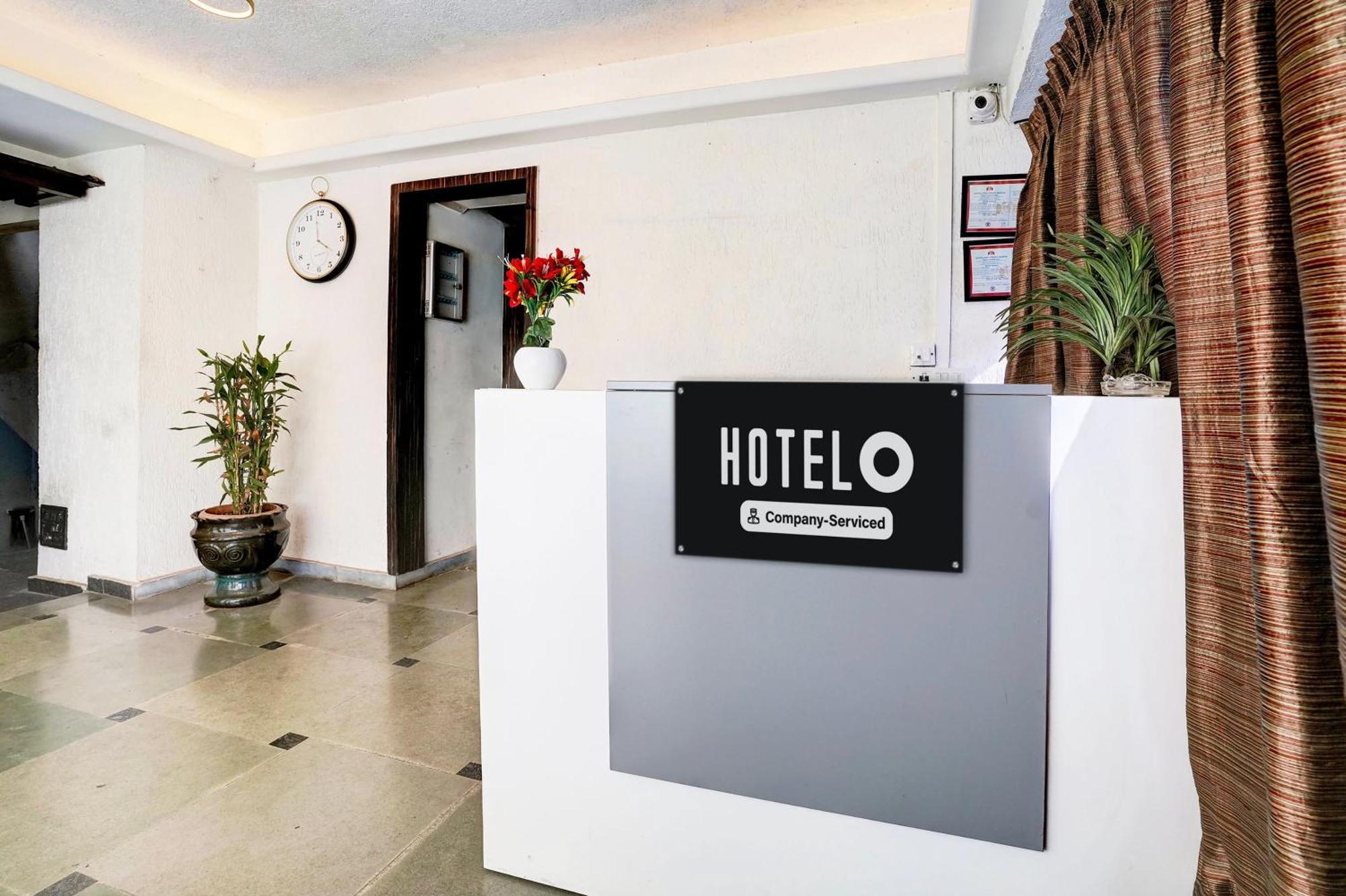 Super Hotel O Seawoods Near Palm Beach Road Formerly Sai Roop Navi Mumbai Bagian luar foto
