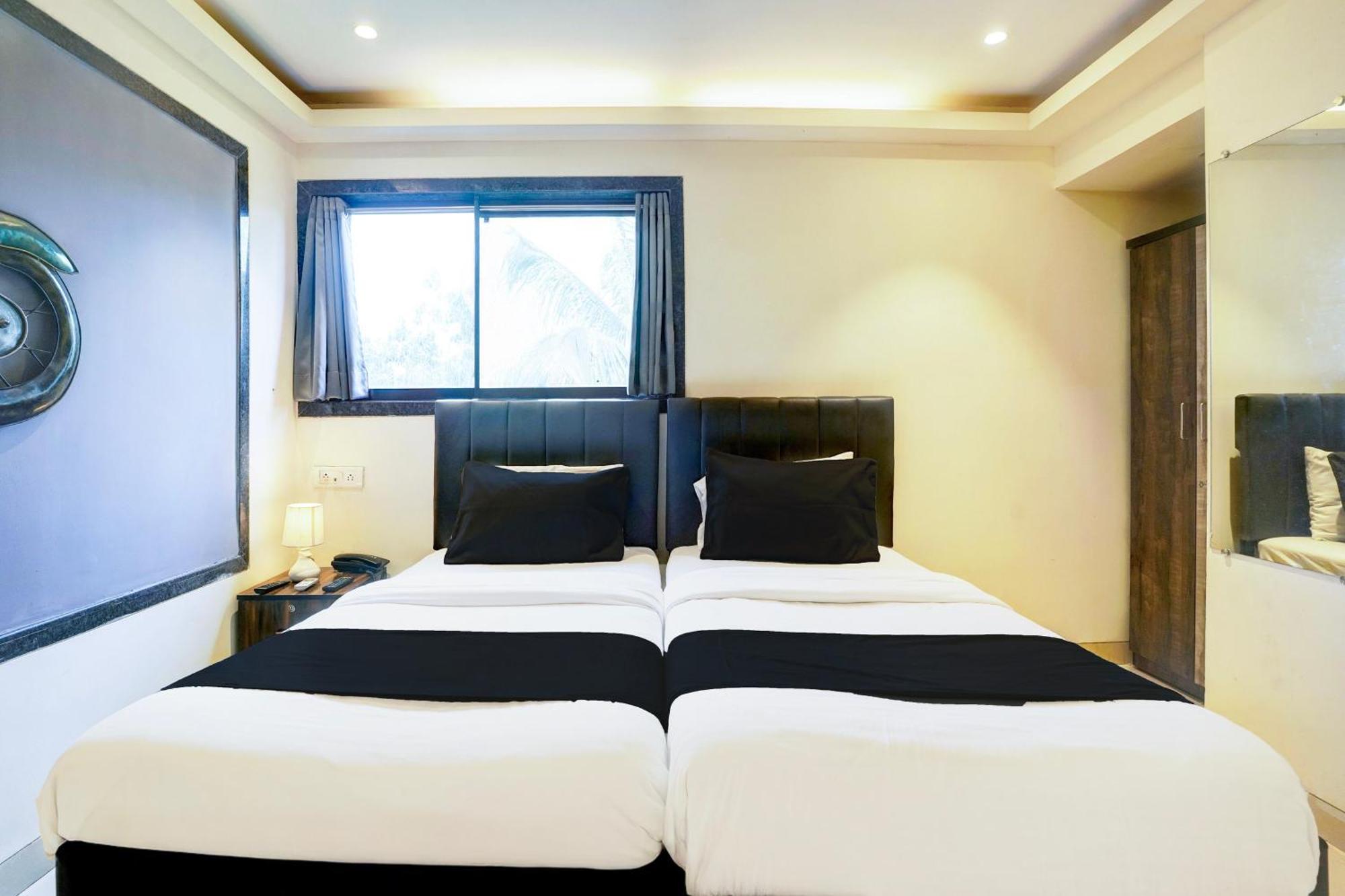 Super Hotel O Seawoods Near Palm Beach Road Formerly Sai Roop Navi Mumbai Bagian luar foto