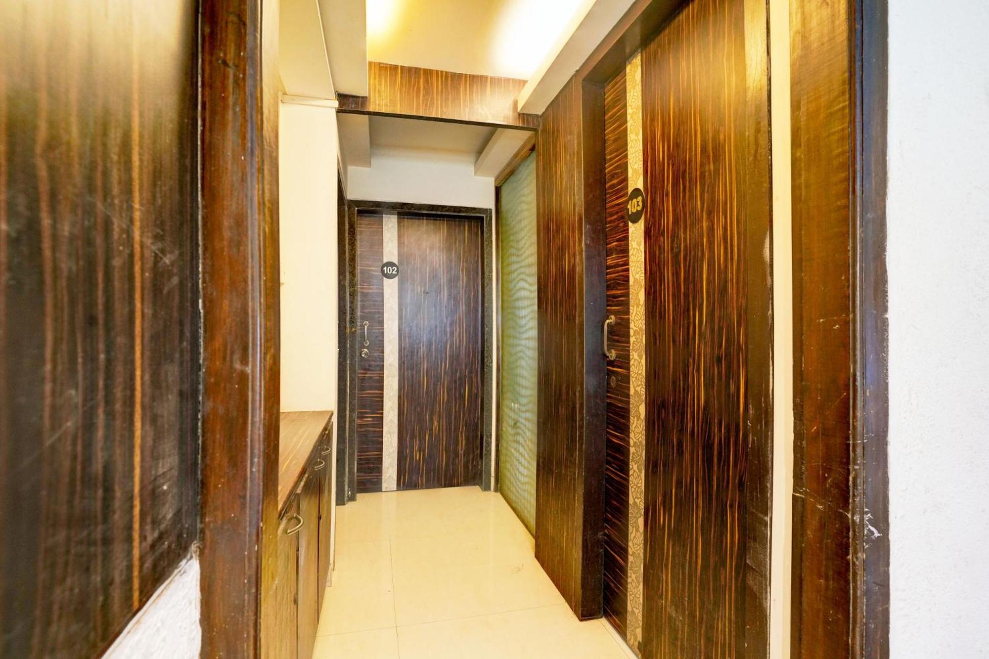 Super Hotel O Seawoods Near Palm Beach Road Formerly Sai Roop Navi Mumbai Bagian luar foto